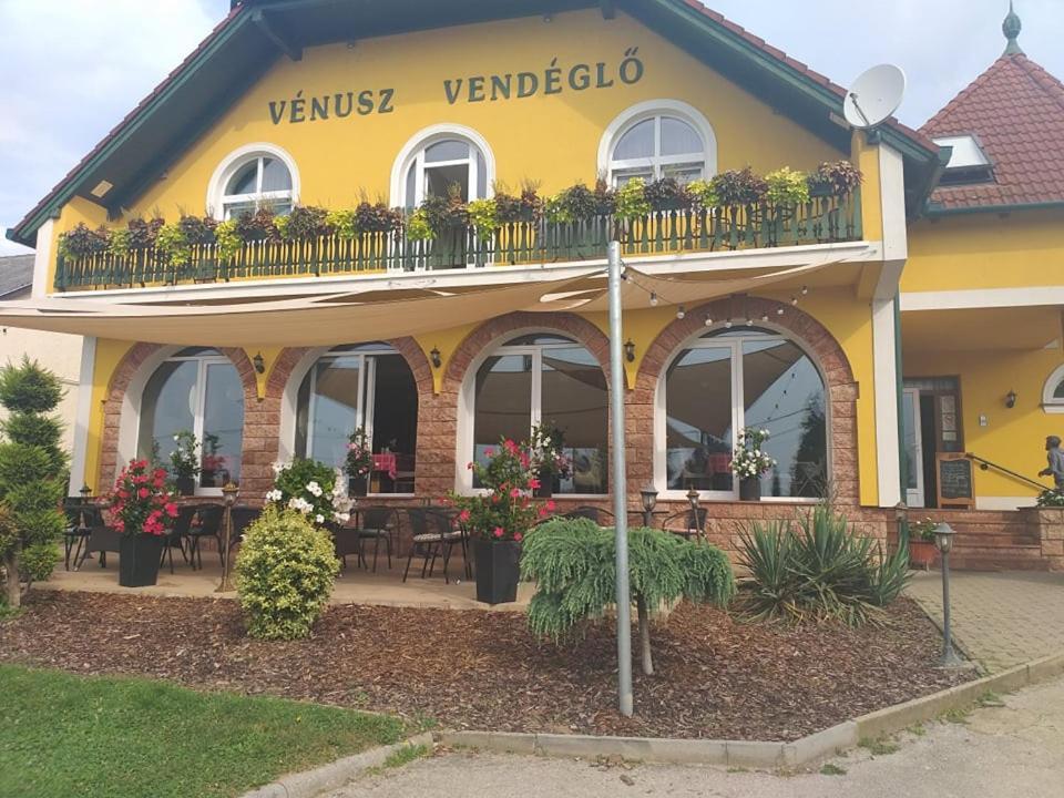 Venusz Panzio Es Vendeglo Bed and Breakfast Bagod Εξωτερικό φωτογραφία