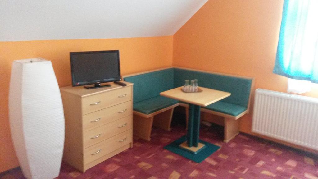 Venusz Panzio Es Vendeglo Bed and Breakfast Bagod Εξωτερικό φωτογραφία